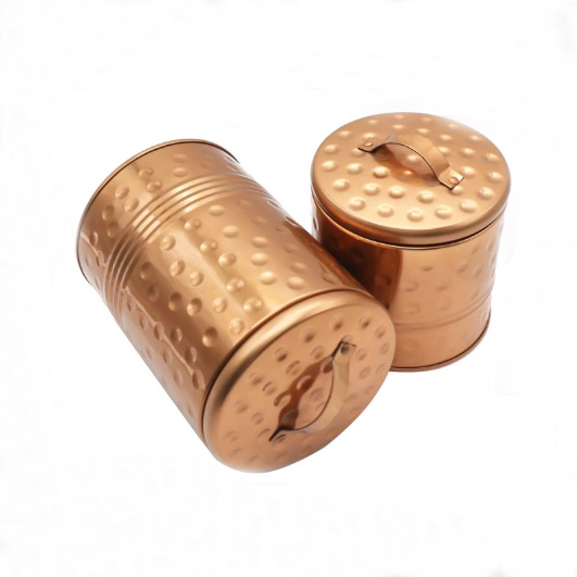 tea tin box in packaging boxes